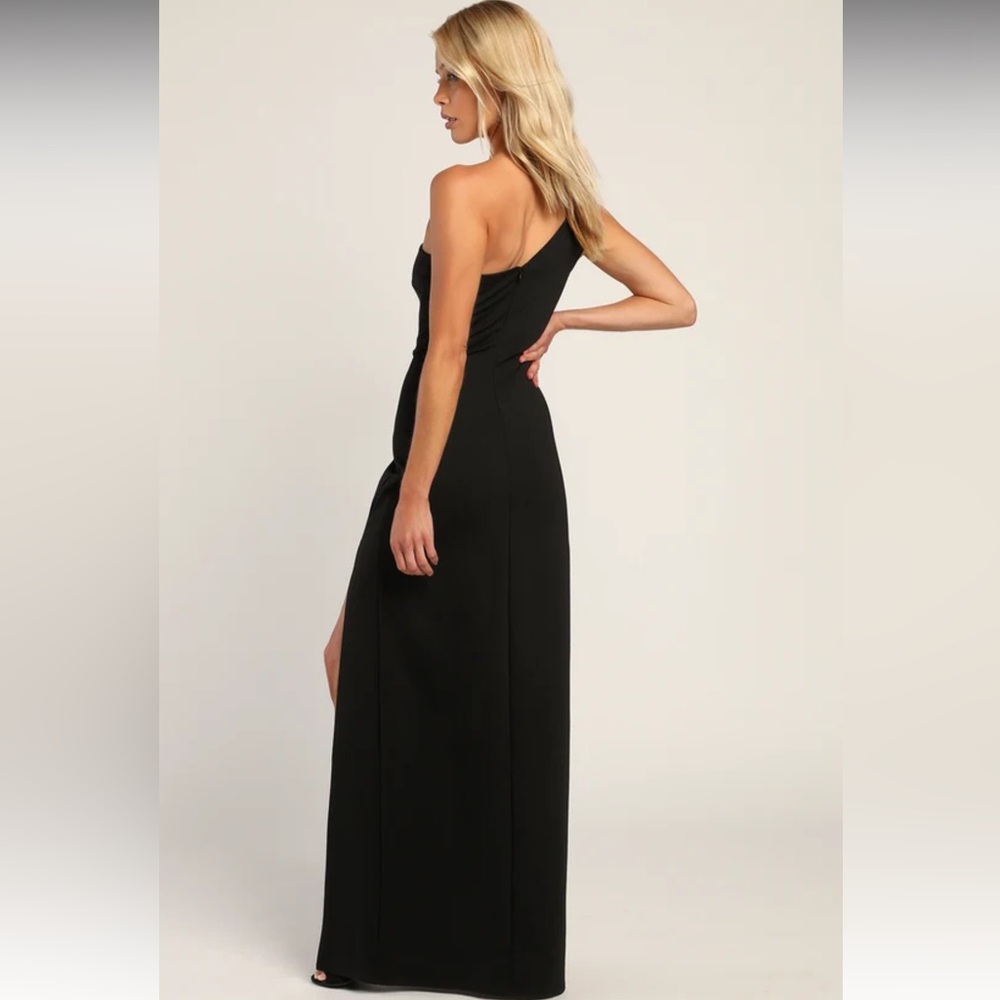 Lulus one shoulder black gown! Never worn. - Picture 3 of 3